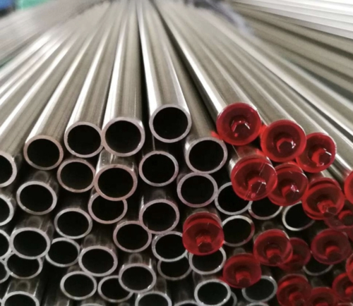 أخبار الشركة الأخيرة عن Chinese Seamless Carbon Steel Pipe Exports Surge 18% in Q3, Defying Global Trade Headwinds