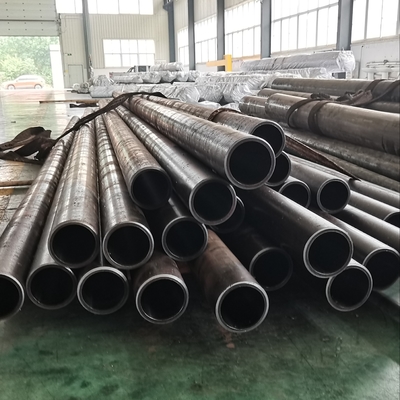 EN10305 ST37.4 شحذ الأنابيب الفولاذية غير الملحومة للأنابيب الهيدروليكية لسوائل النقل
