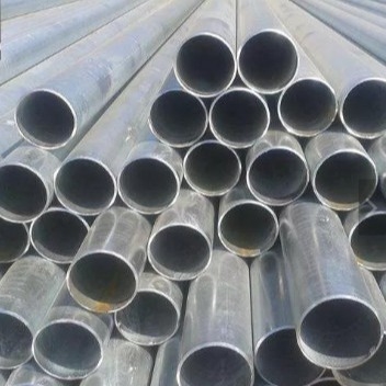 Good price 1/2 بوصة بالغمس الساخن المجلفن الصلب جولة أنبوب مربع ASTM Q195 Q235 للطرق الانترنت