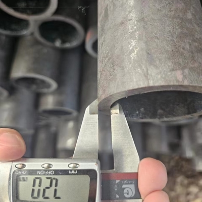 SA-210-A1 70mm OD 7.2mm سمك أنابيب مستديرة غير ملتوية مزودة باردة لأنابيب الغلاية
