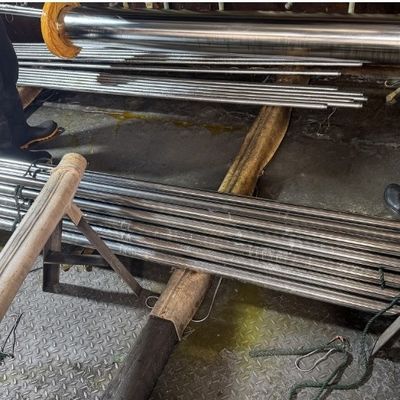 DIN 2448 ST37 ST52 أنابيب مطلية باردة ملصقة بالكروم لسلاسل هيدروليكية