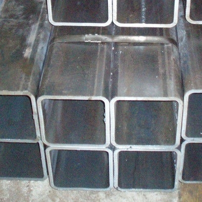 Good price Q195-Q235 GI Pipe / مربع مجلفن مسبقًا / قسم مجوف مستطيل / أنبوب فولاذي مجلفن الانترنت